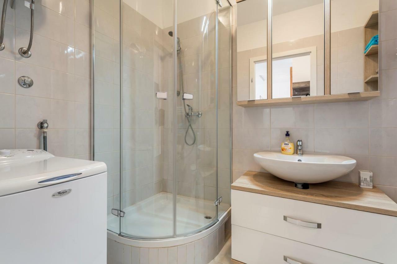 Apartment Luka สปลิท ภายนอก รูปภาพ