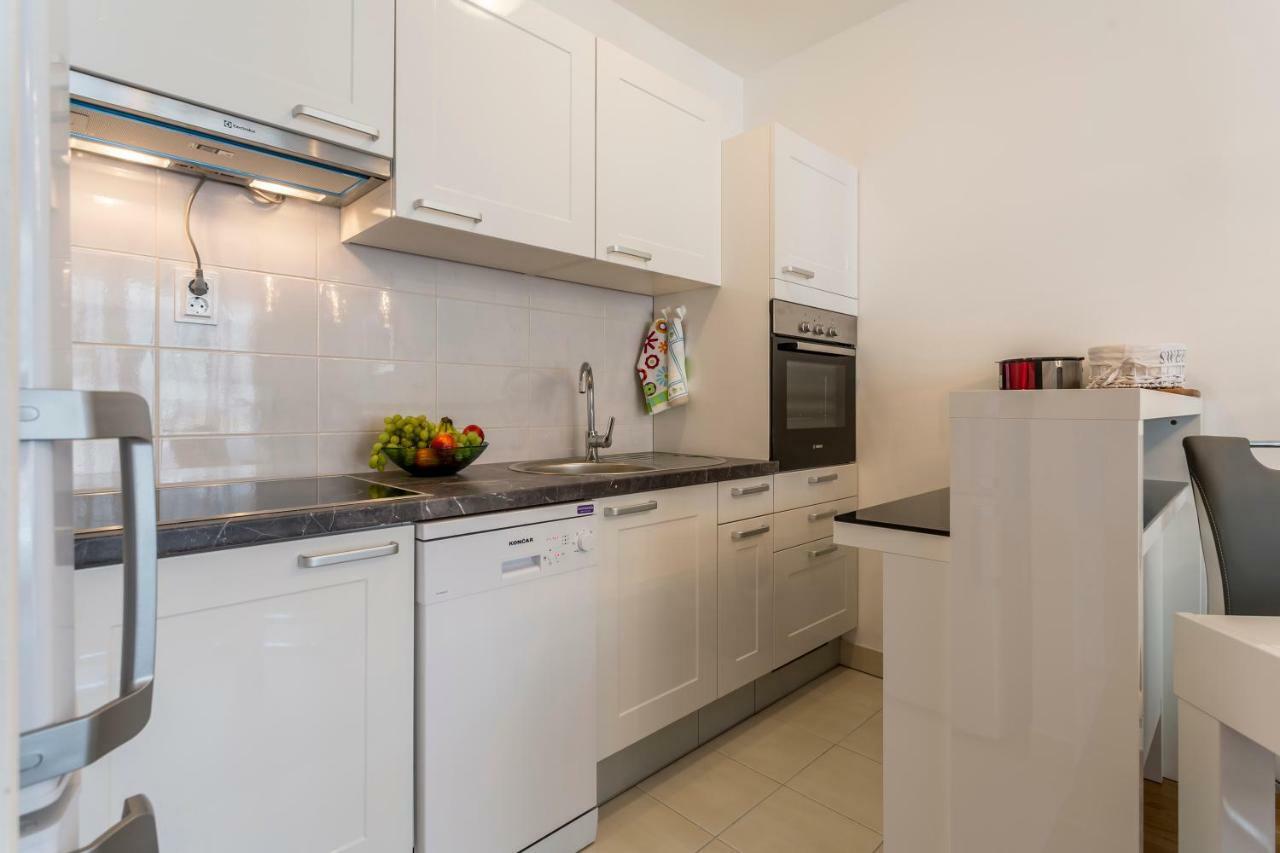 Apartment Luka สปลิท ภายนอก รูปภาพ